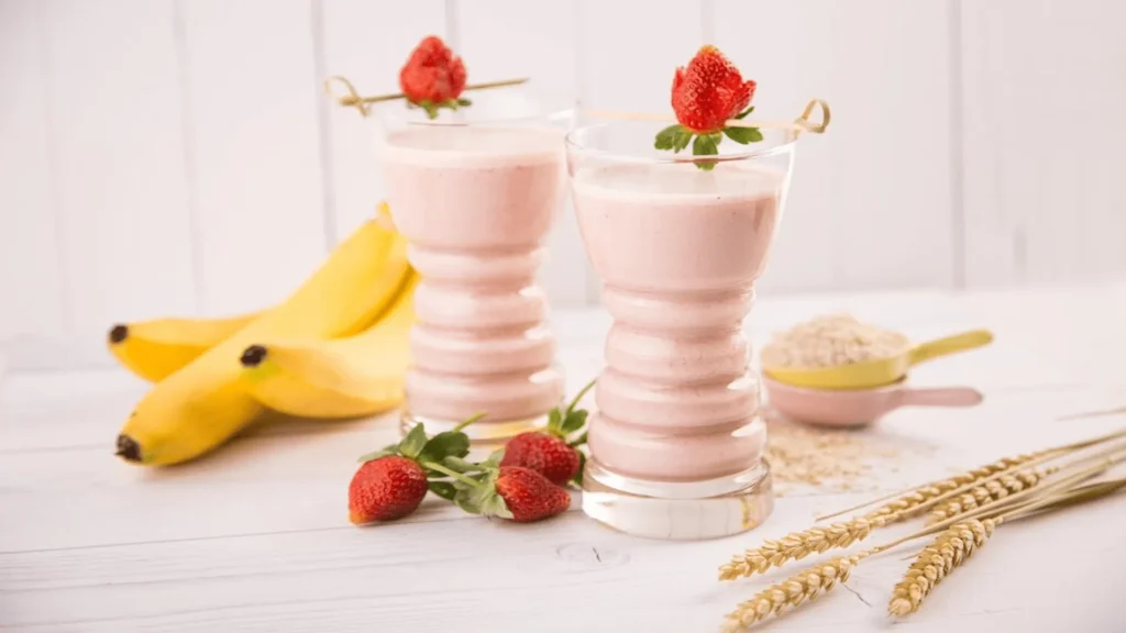 Batidos sustitutivos foodspring de fresa y plátano
